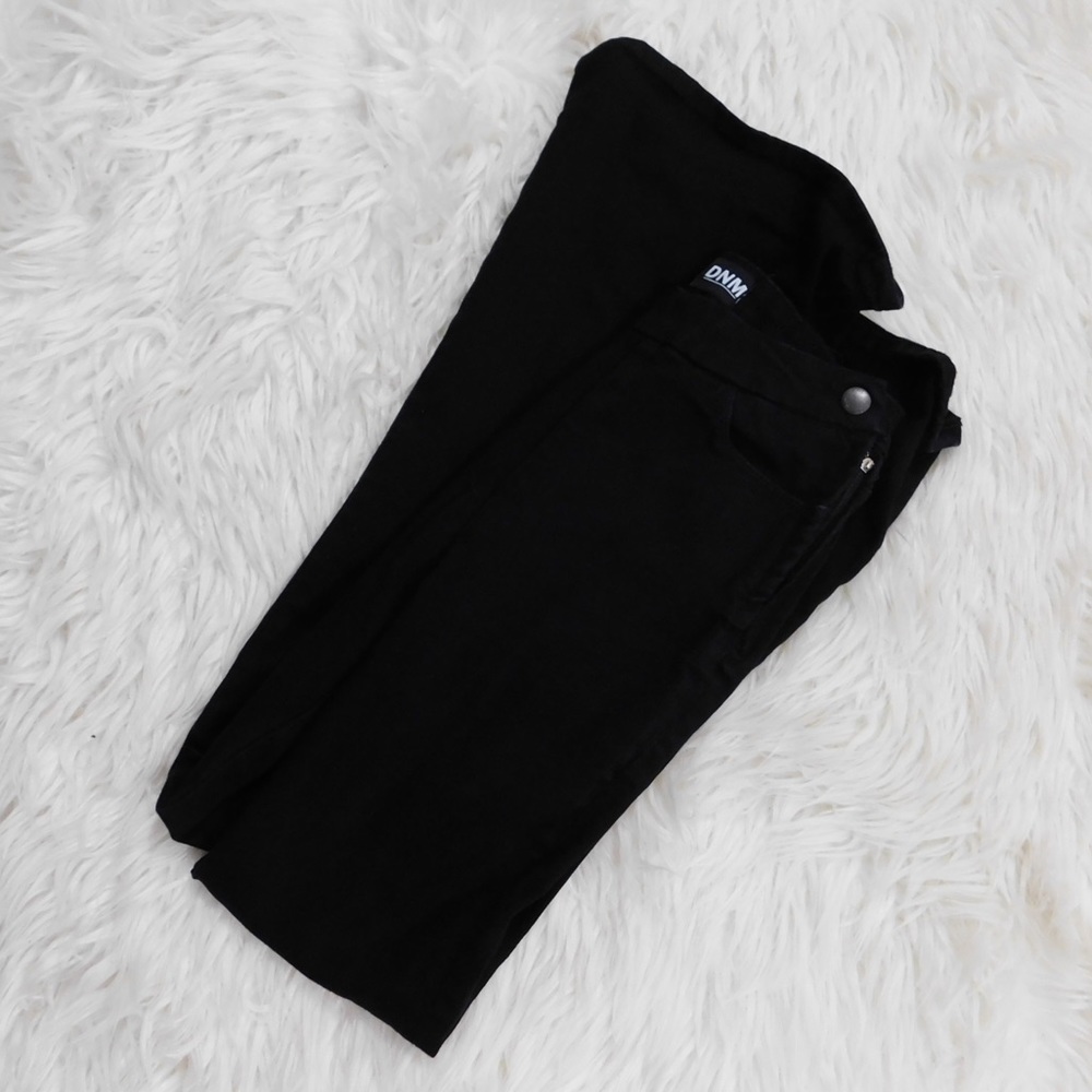 BLK DNM Jeans